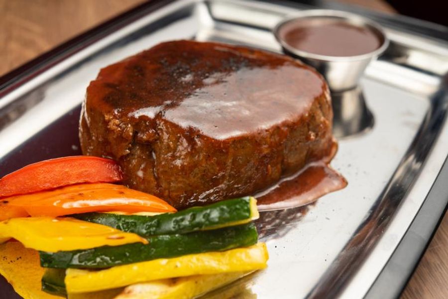 STEAK 'N LOBSTER Now Open on West 29th Street in NYC Image