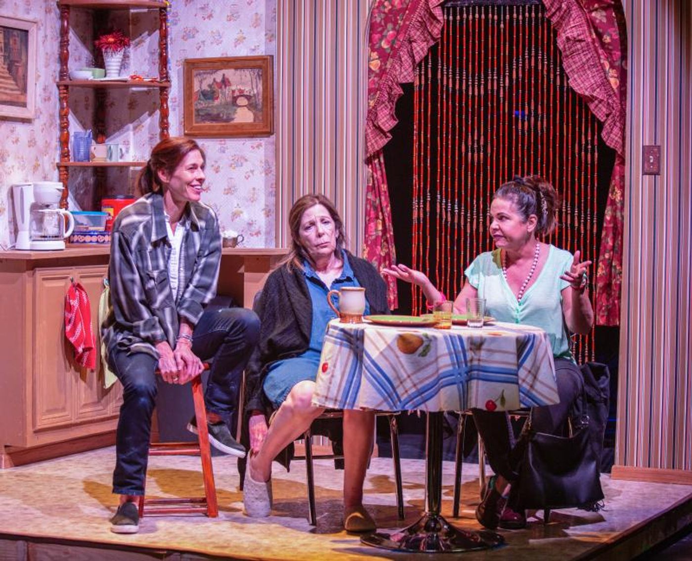Review: GOOD PEOPLE at CV Rep Theater is Masterful  Image