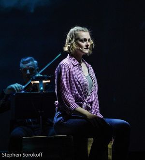 Kerstin Anderson @ BroadwayWorld Kerstin Anderson Photo