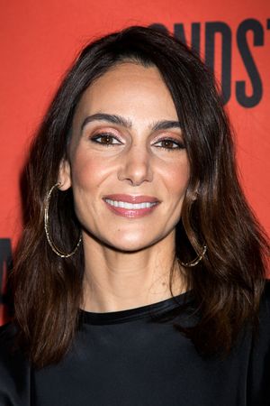 Annie Parisse @ BroadwayWorld Annie Parisse Photo