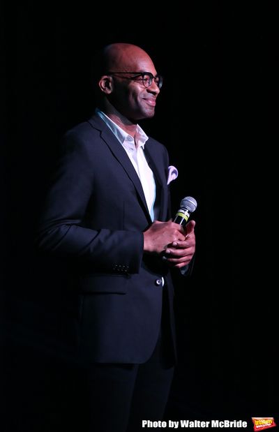 Brandon Victor Dixon Photo