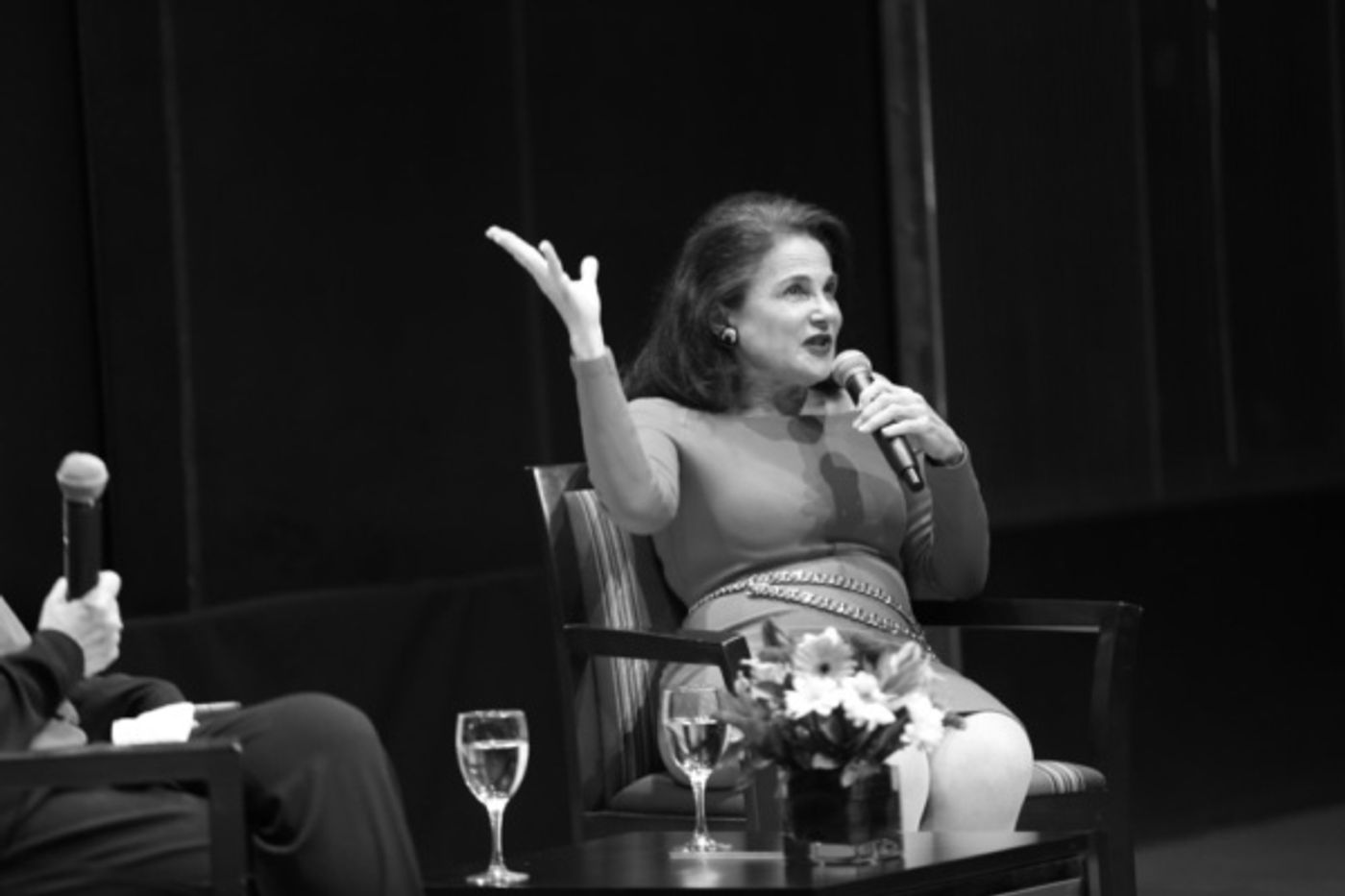 Photo Flash: LPTW Oral History Project Welcomes Tovah Feldshuh Photo Flash: LPTW Oral History Project Welcomes Tovah Feldshuh Image