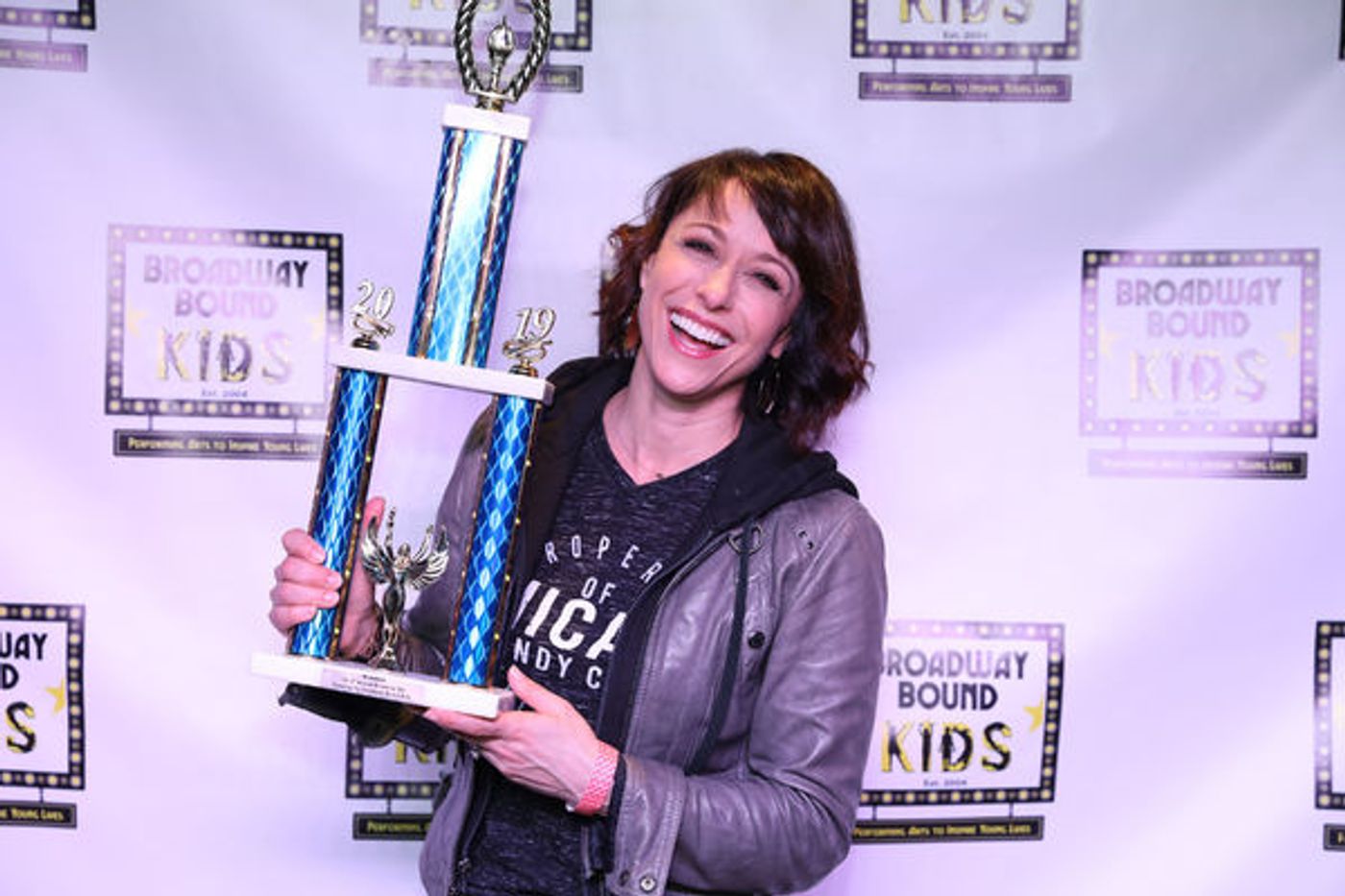 Photo Flash: Paige Davis Wins Big at BROADWAY BEE  Image