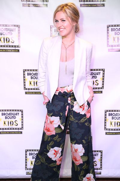 Taylor Louderman Photo