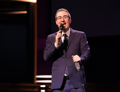 John Oliver Photo
