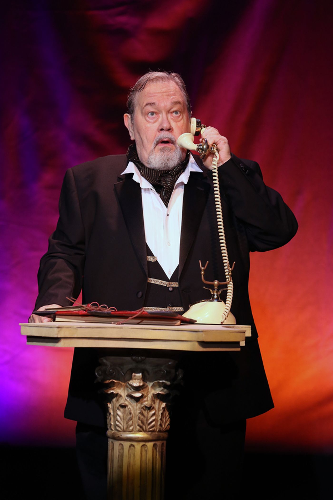 Photo Flash: First Look at ENTER LAUGHING  Image