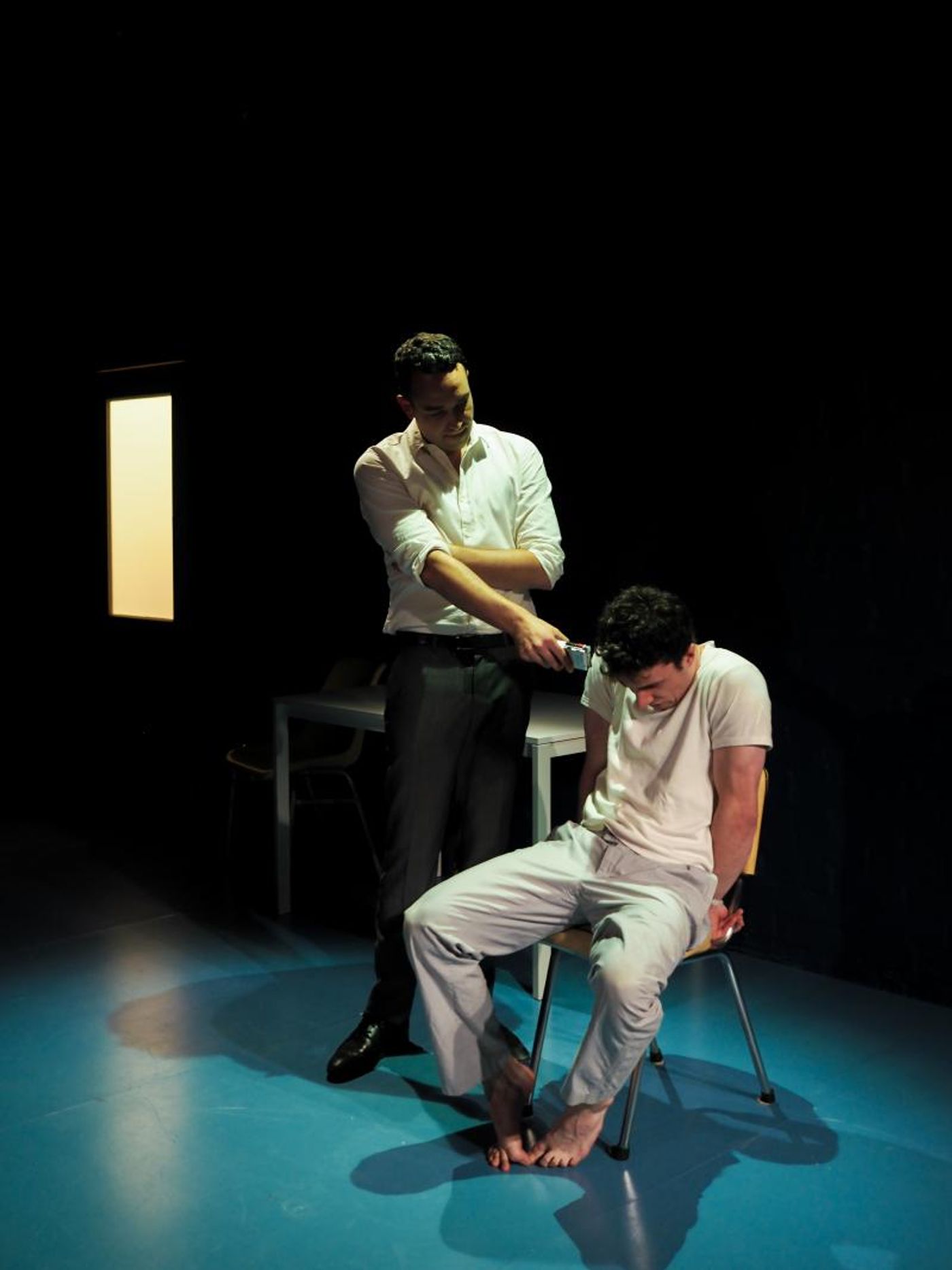 Review: EXTINCTION OF THE LEARNED RESPONSE Considers The Ethics Of The Manipulation Of Humanity As Two Scientists Play With Live Experiments  Image