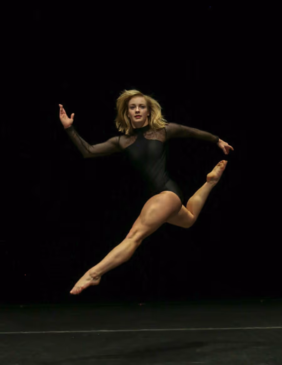 Feature: THE FIRST GRADUATING CLASS AT USC KAUFMAN HAS THE WORLD AT ITS POINTED/FLEXED FEET Image