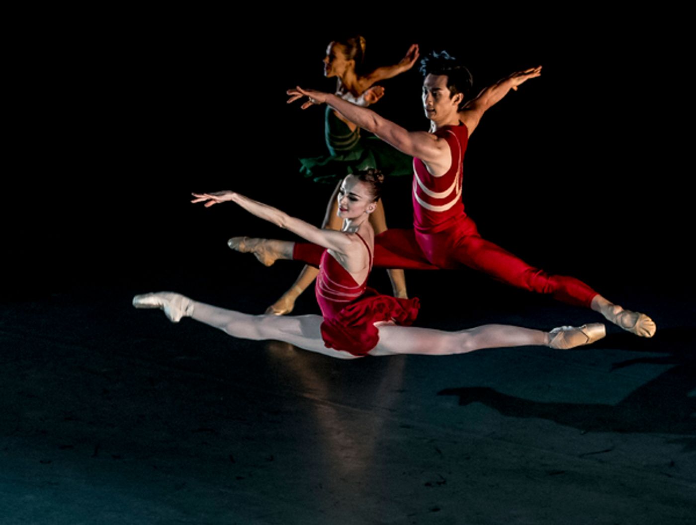 Review: WHEELDON, ELO AND ROBBINS DANCE TRIO at Academy Of Music  Image