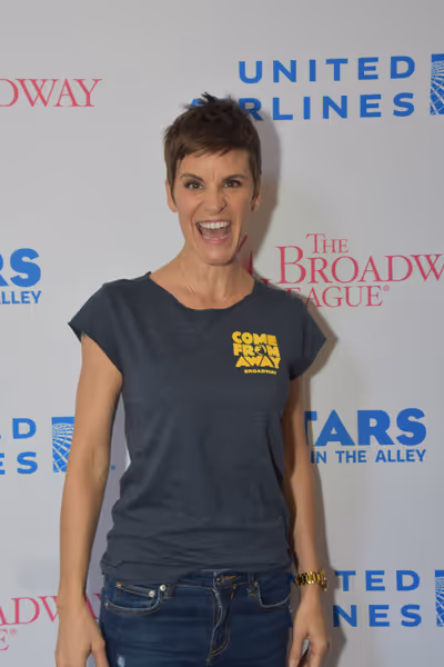 Jenn Colella Photo