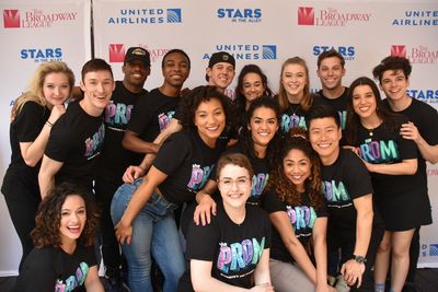 Caitlin Kinnunen, Isabelle McCalla and The Cast of The Prom Photo