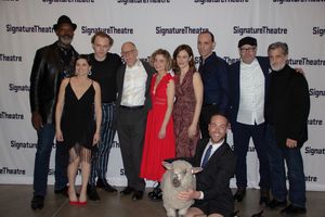 Esau Pritchett, Flora Diaz, Gilles Geary, David Warshofsky, Lizzy DeClement, Maggie S Photo