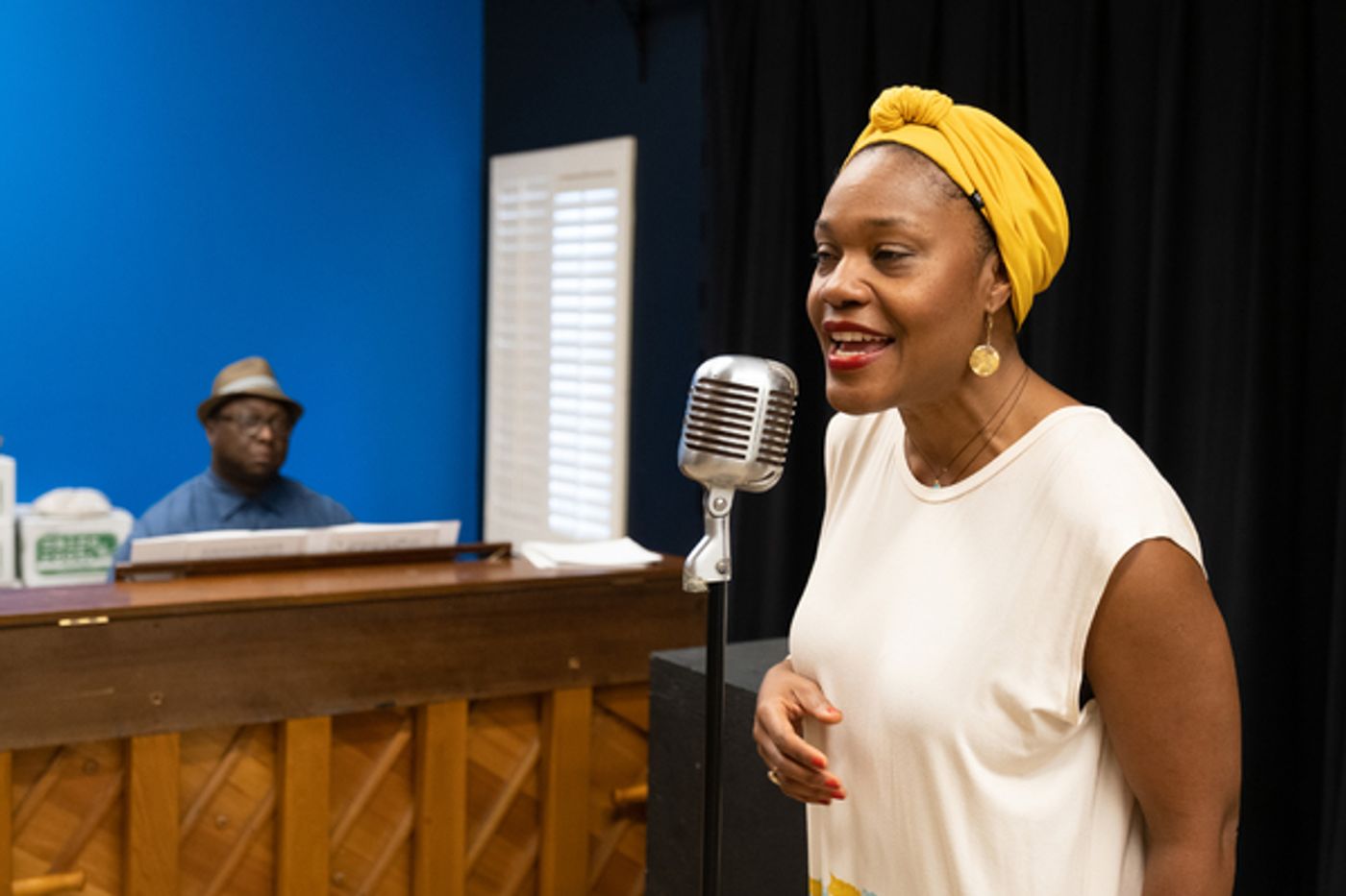 Photo Flash: Garry Marshall Theatre's LADY DAY AT EMERSON'S BAR & GRILL In Rehearsal  Image