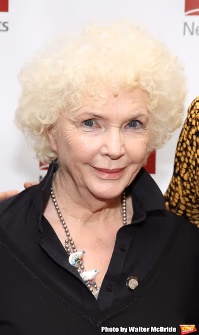 Fionnula Flanagan Photo
