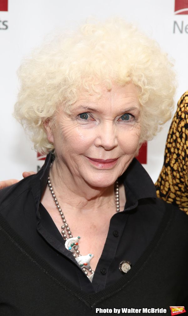 Fionnula Flanagan Photo