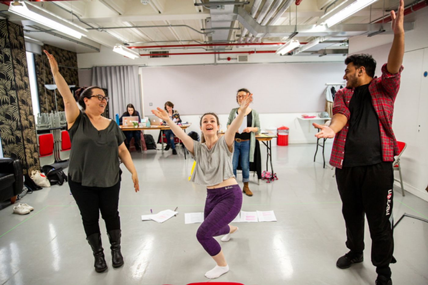 Photo Flash: Inside Rehearsal For Deafinitely Theatre's HORRIBLE HISTORIES' DREADFUL DEAF  Image