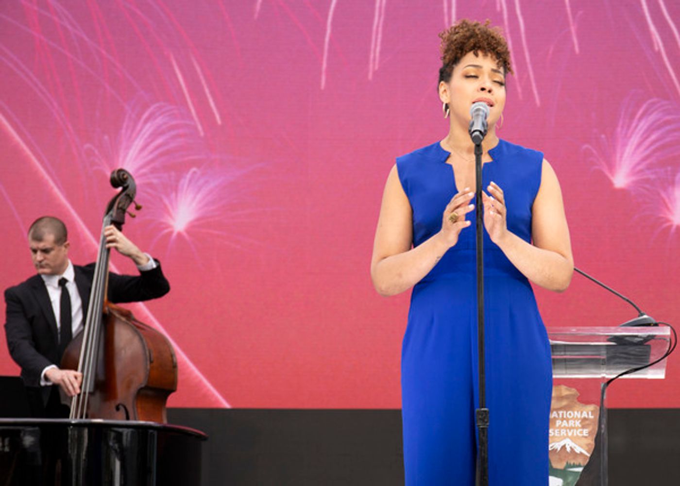 Photo Flash: Laura Osnes, Lilli Cooper and Javier Muñoz Honor Irving Berlin Statue of Liberty Museum  Image