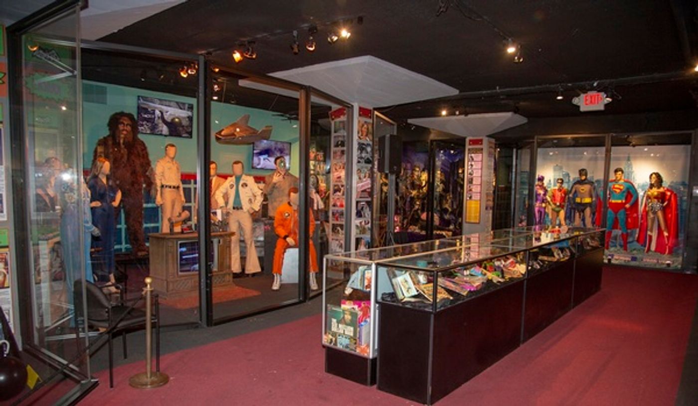 Photo Flash: TV & Film Fans and Famous Gather For Three New Exhibits At Hollywood Museum Photo Flash: TV & Film Fans and Famous Gather For Three New Exhibits At Hollywood Museum Image