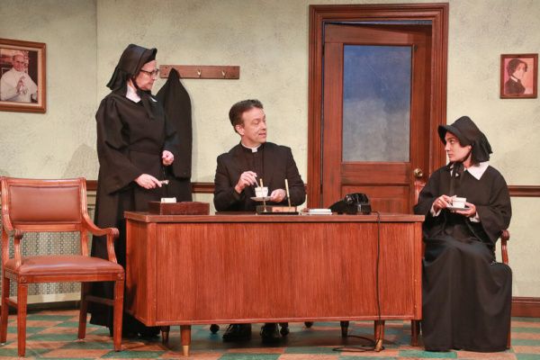 Laura Turnbull, Terry Hardcastle and Jessica Sanford Photo