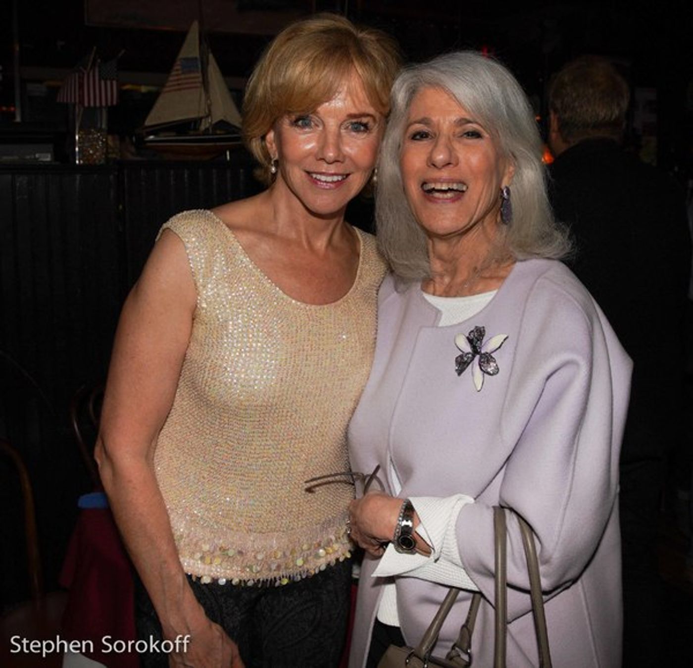 Photo Coverage: Linda Purl Plays the Beach Cafe  Image