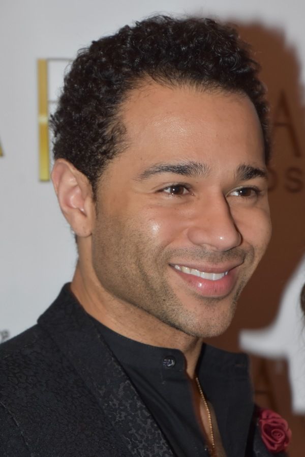 Corbin Bleu Photo
