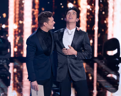 RYAN SEACREST, LAINE HARDY Photo
