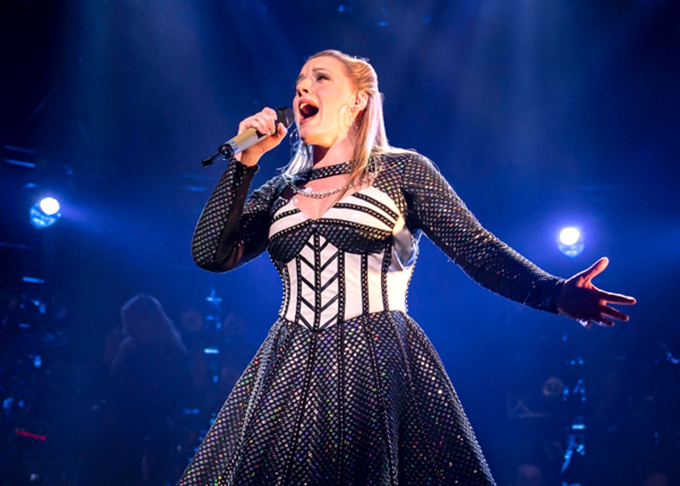 Photo Flash: Get A First Look At SIX the Musical in Chicago  Image