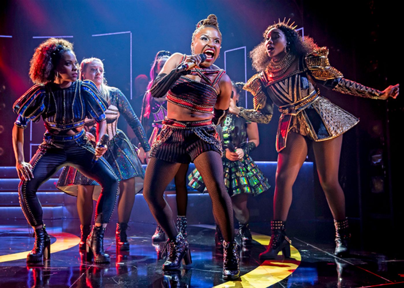 Photo Flash: Get A First Look At SIX the Musical in Chicago  Image