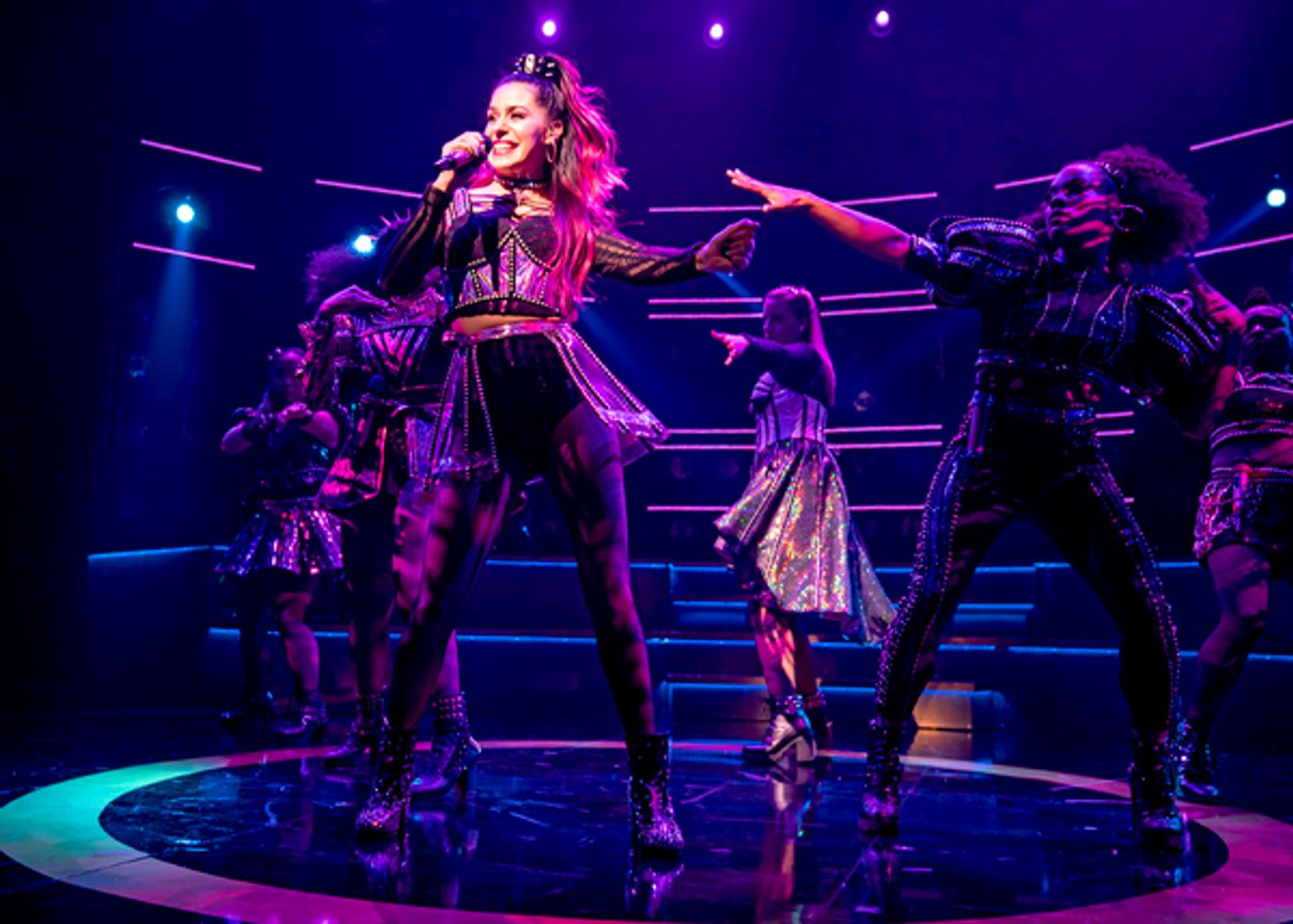 Photo Flash: Get A First Look At SIX the Musical in Chicago  Image