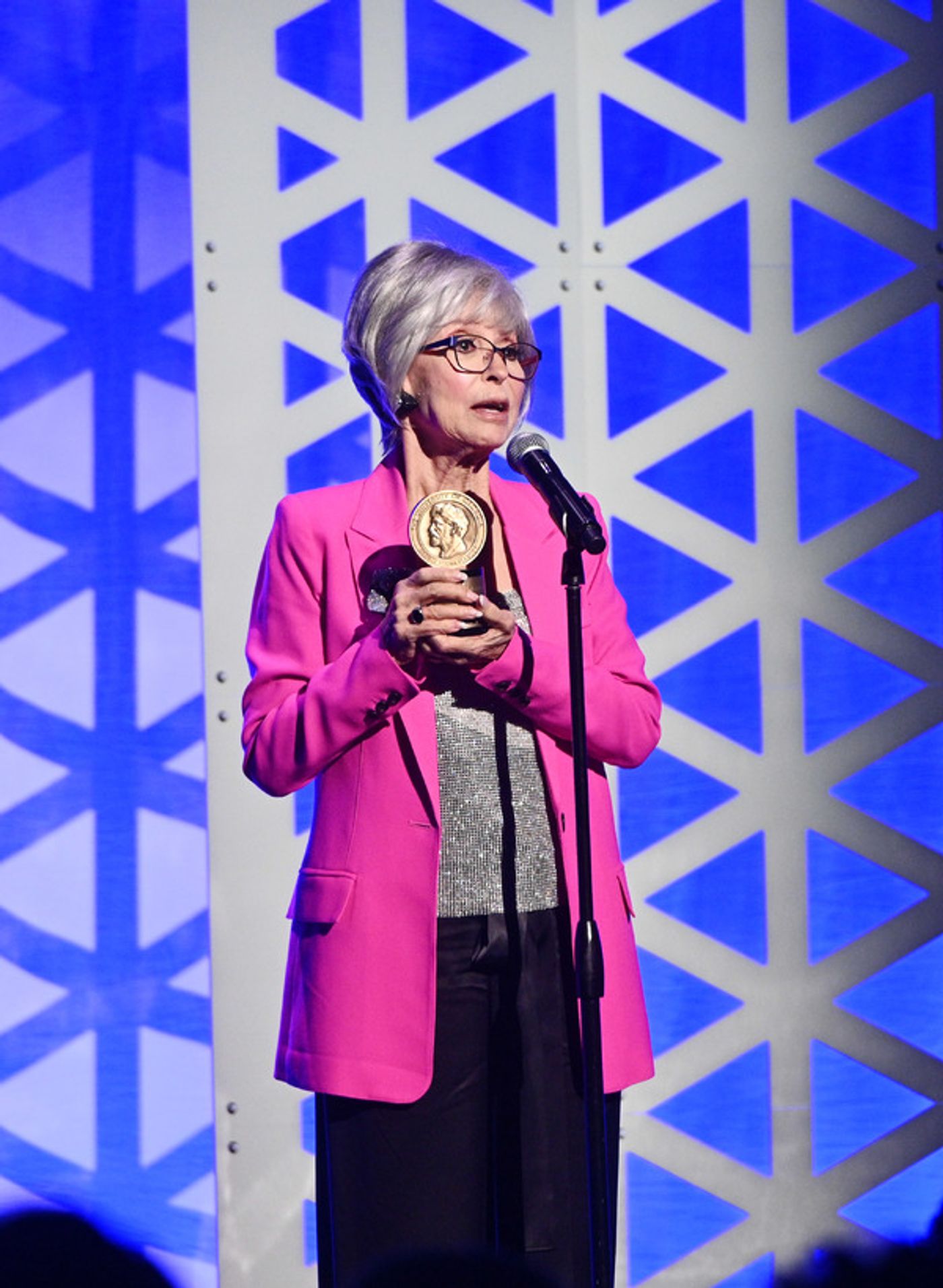 Photo Flash: Rita Moreno Receives 2019 Peabody Award  Image
