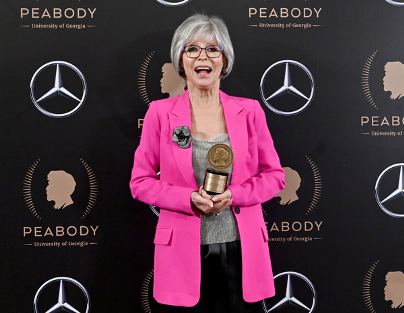 Photo Flash: Rita Moreno Receives 2019 Peabody Award  Image
