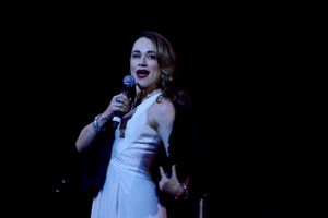 Lianne Marie Dobbs @ BroadwayWorld Lianne Marie Dobbs Photo