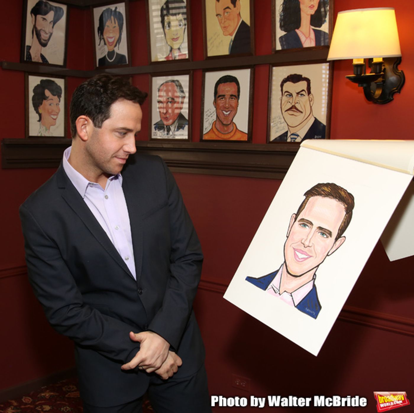 Photo Coverage: TOOTSIE Star Santino Fontana Gets His Very Own Sardi's Portrait  Image