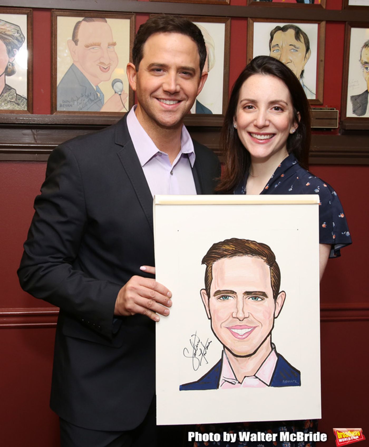 Photo Coverage: TOOTSIE Star Santino Fontana Gets His Very Own Sardi's Portrait Photo Coverage: TOOTSIE Star Santino Fontana Gets His Very Own Sardi's Portrait Image
