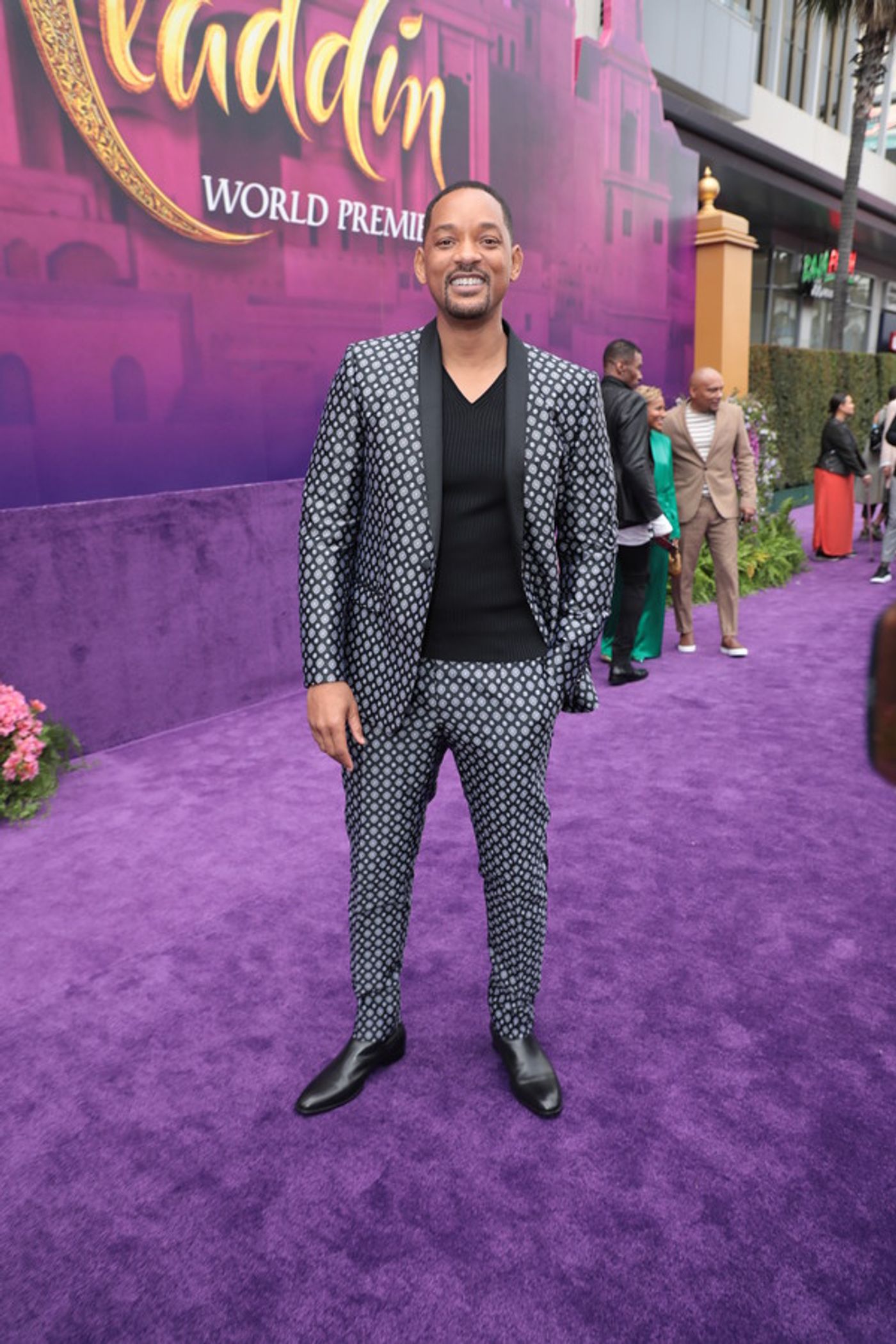 Photo Flash: See Will Smith, Alan Menken, Darren Criss, and More at the ALADDIN Premiere  Image