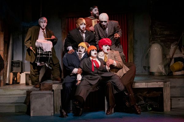 Jonathan Apriesnig, Jeannine Gaskin, Daniel McNamara, Wesley Allen, Maes Lunaria, Rox Photo