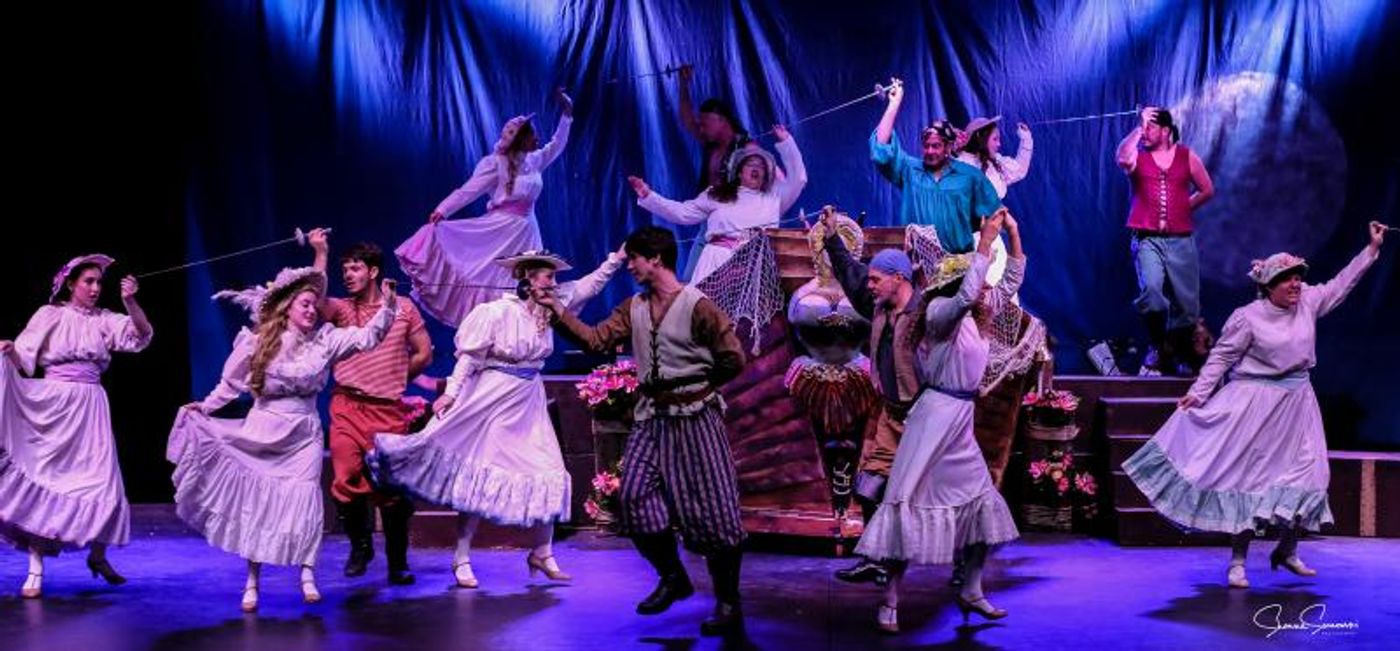 Review: THE PIRATES OF PENZANCE at Rancho Mirage Amphitheater  Image