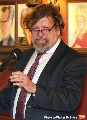 Oskar Eustis Photo