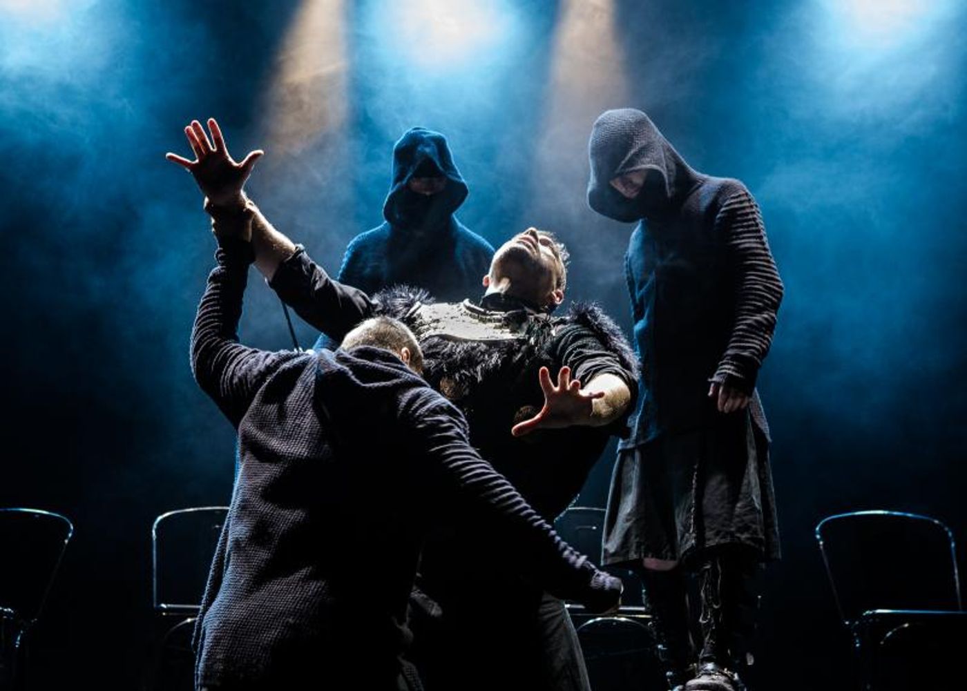 Review: MACBETH's Tragic Tale of Ambition Hauntingly Staged at Theatre on the Bay Review: MACBETH's Tragic Tale of Ambition Hauntingly Staged at Theatre on the Bay Image