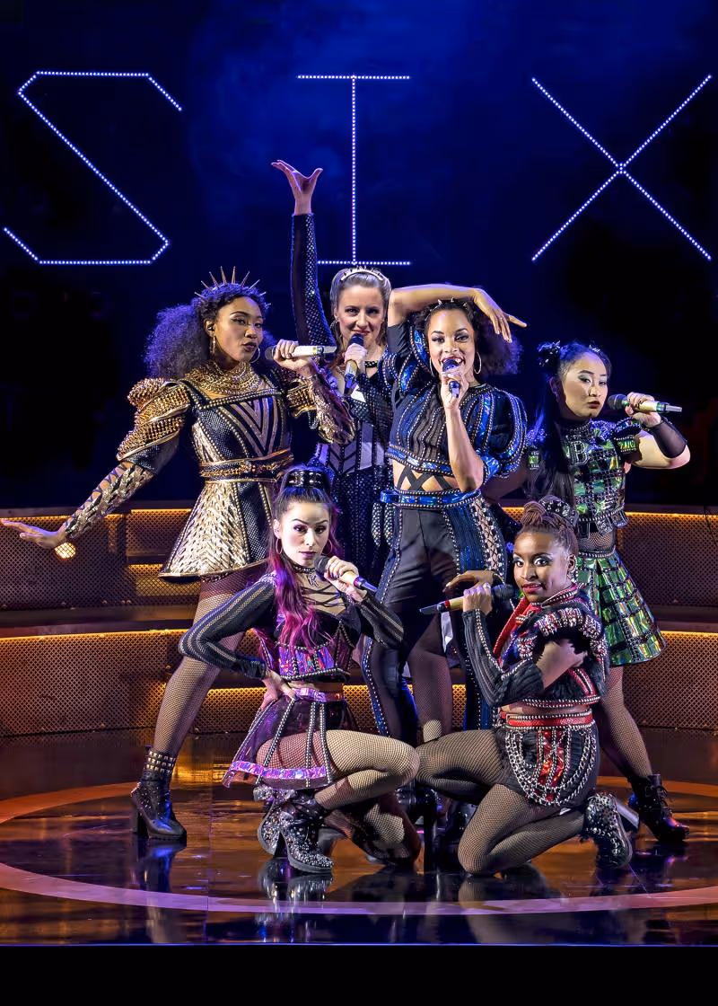 Review: SIX at Chicago Shakespeare Theater Image
