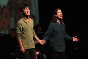 Jonny Lee, Jr and Ali Ewoldt Photo