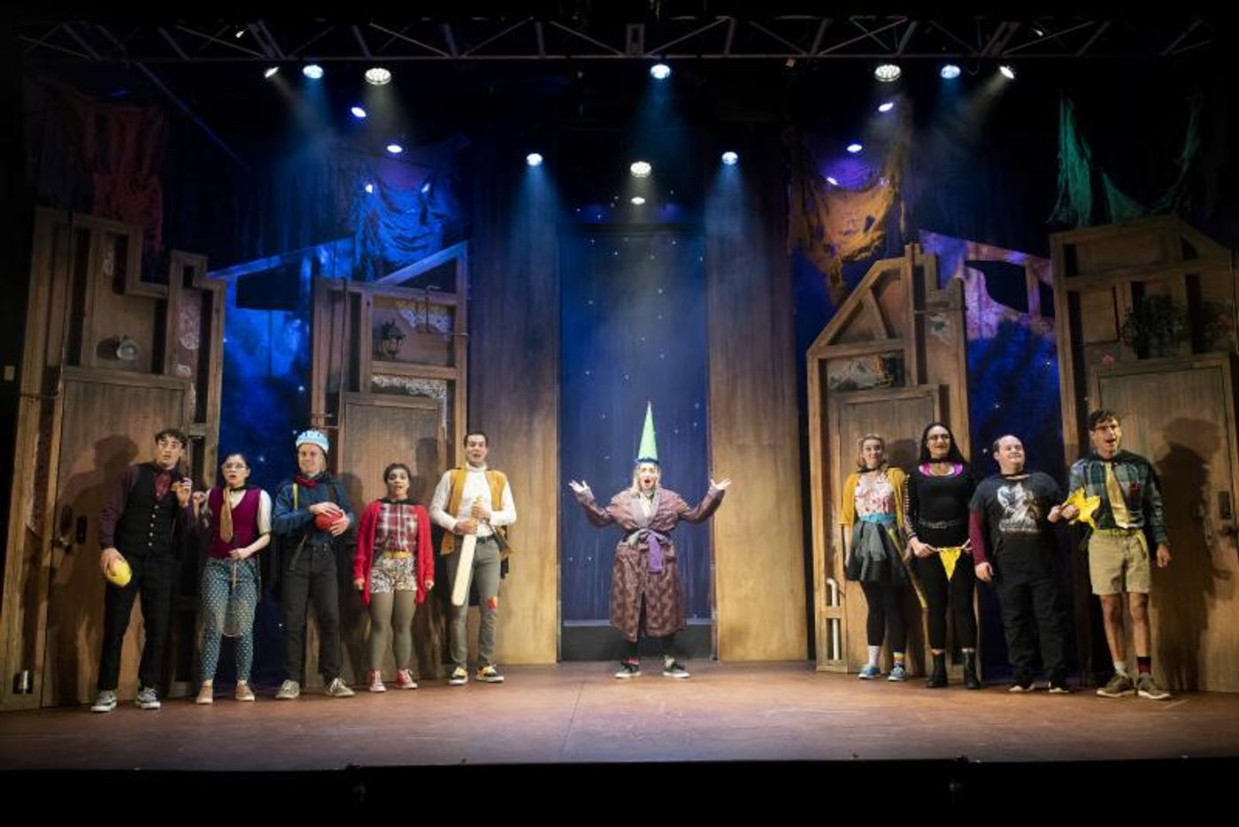 Review: PUFFS OR SEVEN INCREASINGLY EVENTFUL YEARS AT A CERTAIN SCHOOL OF MAGIC AND MAGIC Is A Hilarious Parody For Fans Of The Famous Magic Franchise.  Image