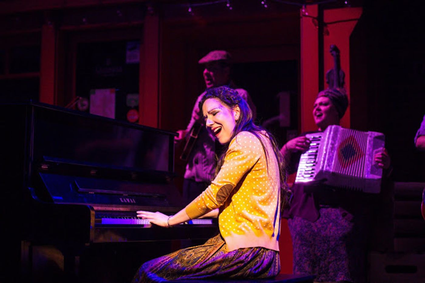 Review: ONCE Showcases First-Rate Artistry at The Phoenix Theatre Company  Image