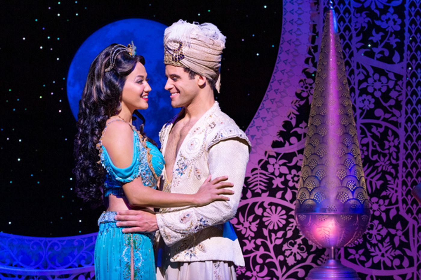 Photo Flash: It's a Whole New World On Tour with Disney's ALADDIN  Image
