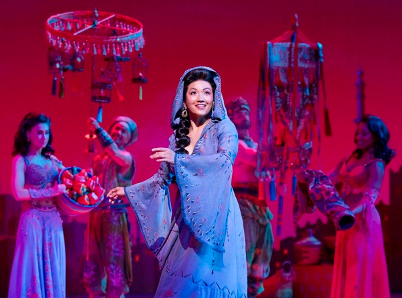 Photo Flash: It's a Whole New World On Tour with Disney's ALADDIN  Image