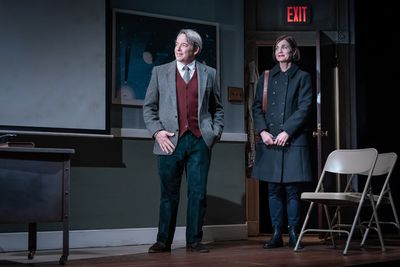 Matthew Broderick, Elizabeth McGovern Photo