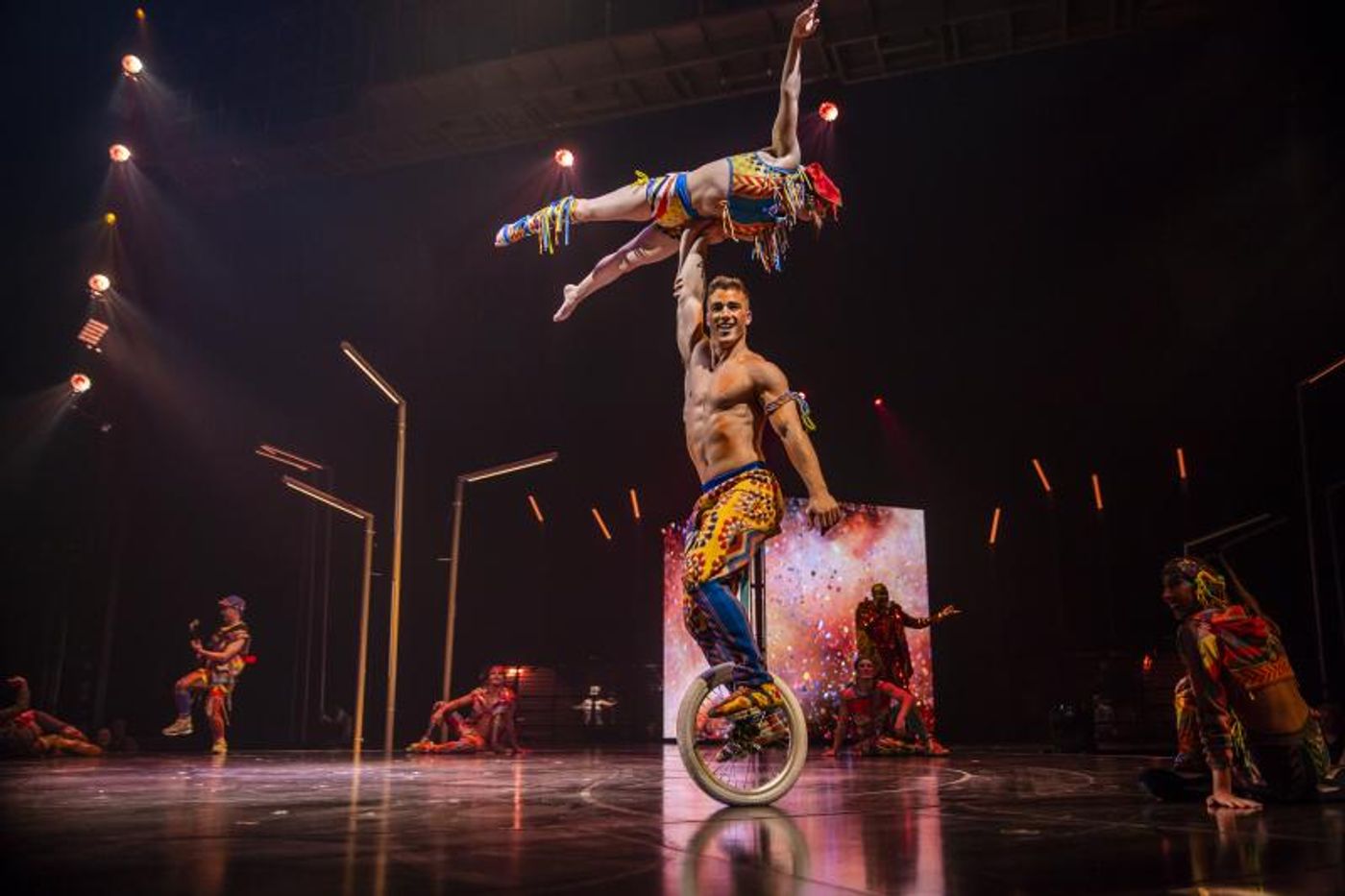 Review: Cirque du Soleil VOLTA in Chicago  Image