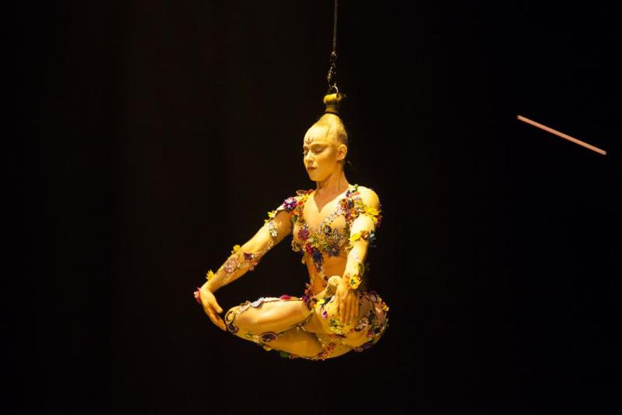 Review: Cirque du Soleil VOLTA in Chicago Image