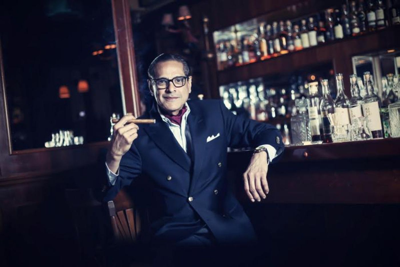 Review: ON THE BACK OF A NAPKIN by Raju Mirchandani Fascinates  Image