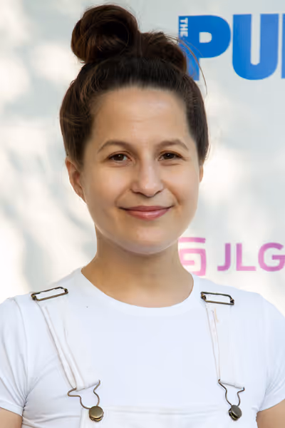 Shaina Taub Photo